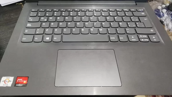 Laptop portátil Lenovo V14-ADA Model: 86C6 usada 12GB de Ram NVMe 500GB de almacenamiento AMD Athlon Silver 3050U Radeon Graphics 2.30GHz - Imagen 7