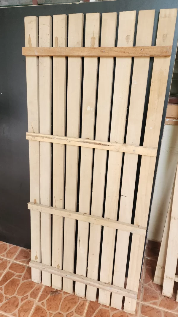 cama queen, cama doble, cama de madera
